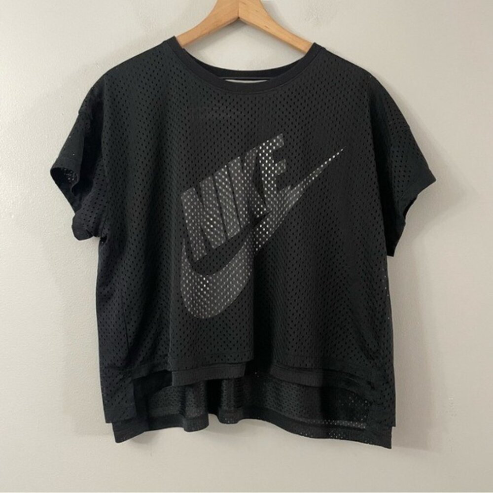 Nike Mesh Overlay Cropped Top